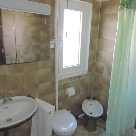 Apartment By The Sea Seget Vranjica, - 975